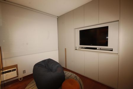 Apartamento à venda com 534m², 5 quartos e 6 vagasSuíte 2