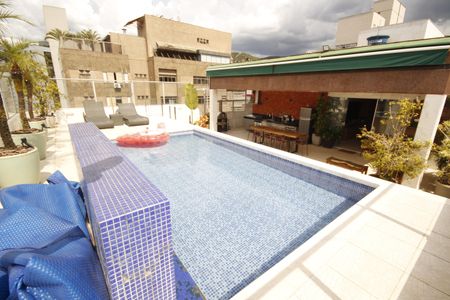 Apartamento à venda com 534m², 5 quartos e 6 vagasPiscina
