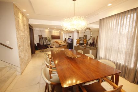 Apartamento à venda com 534m², 5 quartos e 6 vagasSala