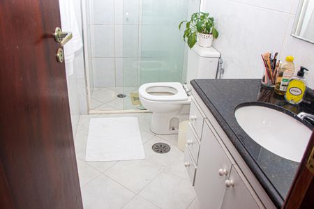 Apartamento à venda com 84m², 3 quartos e 1 vaga Apartamento à venda com 84m², 3 quartos e 1 vagaBanheiro
