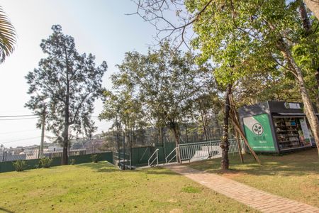 Casa de condomínio para alugar com 420m², 5 quartos e 4 vagasMercado