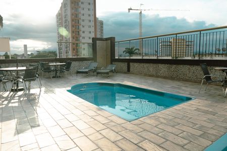 Apartamento para alugar com 92m², 3 quartos e 2 vagas Apartamento para alugar com 92m², 3 quartos e 2 vagasÁrea comum - Piscina