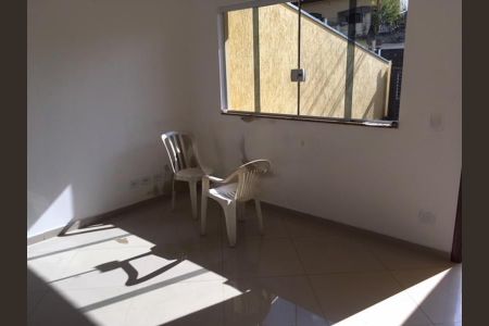 Casa à venda com 80m², 2 quartos e 3 vagas