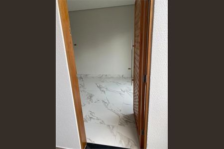Casa à venda com 170m², 3 quartos e 6 vagas