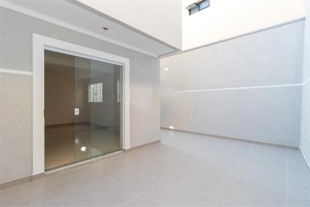 Casa à venda com 132m², 3 quartos e 3 vagas