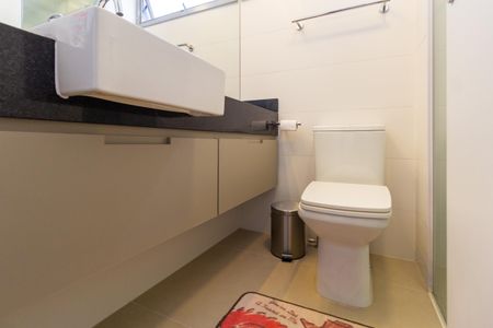 Apartamento à venda com 104m², 3 quartos e 2 vagasBanheiro da Suite 2