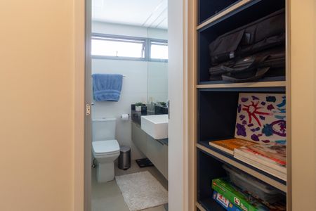 Apartamento à venda com 104m², 3 quartos e 2 vagasBanheiro da Suíte