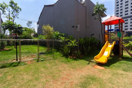 Apartamento à venda com 104m², 3 quartos e 2 vagasÁrea comum - Playground