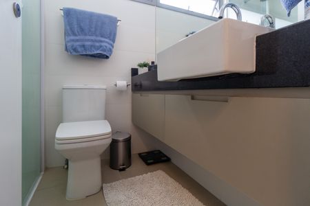 Apartamento à venda com 104m², 3 quartos e 2 vagasBanheiro da Suíte