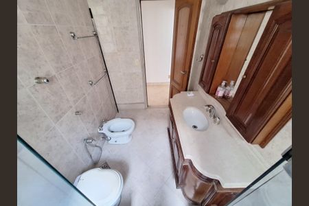 Apartamento à venda com 137m², 2 quartos e 1 vaga Apartamento à venda com 137m², 2 quartos e 1 vagaBanheiro