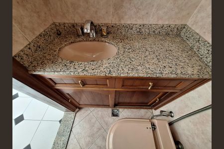 Apartamento à venda com 137m², 2 quartos e 1 vaga Apartamento à venda com 137m², 2 quartos e 1 vagaLavabo Sala