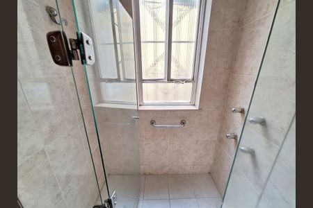 Apartamento à venda com 137m², 2 quartos e 1 vaga Apartamento à venda com 137m², 2 quartos e 1 vagaBanheiro