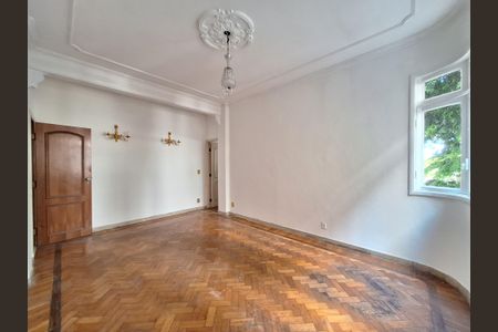 Apartamento à venda com 137m², 2 quartos e 1 vaga Apartamento à venda com 137m², 2 quartos e 1 vagaQuarto 1