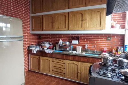 Casa à venda com 149m², 3 quartos e 2 vagas