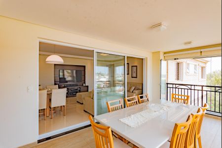 Apartamento à venda com 138m², 3 quartos e 2 vagas Apartamento à venda com 138m², 3 quartos e 2 vagasVaranda Gourmet