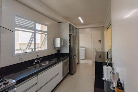 Apartamento à venda com 138m², 3 quartos e 2 vagas Apartamento à venda com 138m², 3 quartos e 2 vagasCozinha