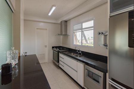 Apartamento à venda com 138m², 3 quartos e 2 vagas Apartamento à venda com 138m², 3 quartos e 2 vagasCozinha