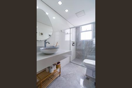 Apartamento à venda com 160m², 4 quartos e 2 vagas Apartamento à venda com 160m², 4 quartos e 2 vagasBanheiro Social