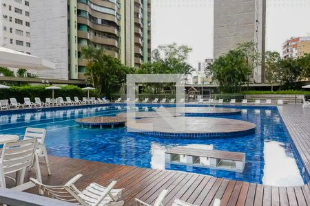 Apartamento à venda com 160m², 4 quartos e 2 vagas Apartamento à venda com 160m², 4 quartos e 2 vagasÁrea comum