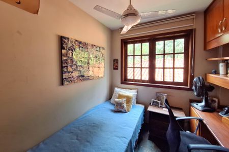 Casa de condomínio à venda com 227m², 4 quartos e 2 vagasSuíte 1