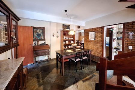 Casa de condomínio à venda com 227m², 4 quartos e 2 vagasSala 2