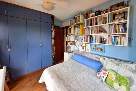 Casa de condomínio à venda com 227m², 4 quartos e 2 vagasQuarto 4