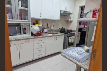 Apartamento à venda com 72m², 3 quartos e 2 vagasCozinha