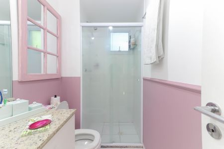 Apartamento à venda com 82m², 3 quartos e 1 vaga Apartamento à venda com 82m², 3 quartos e 1 vagaBanheiro Social