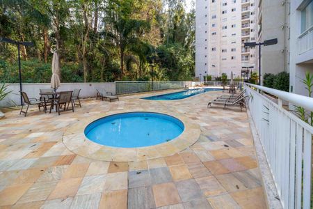 Apartamento à venda com 82m², 3 quartos e 1 vaga Apartamento à venda com 82m², 3 quartos e 1 vagaÁrea comum - Piscina