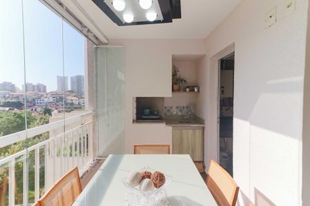 Apartamento à venda com 82m², 3 quartos e 1 vaga Apartamento à venda com 82m², 3 quartos e 1 vagaVaranda gourmet