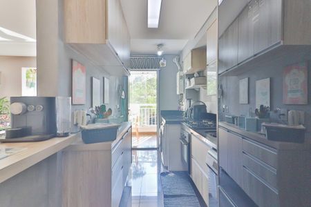 Apartamento à venda com 82m², 3 quartos e 1 vaga Apartamento à venda com 82m², 3 quartos e 1 vagaCozinha e Área de Serviço