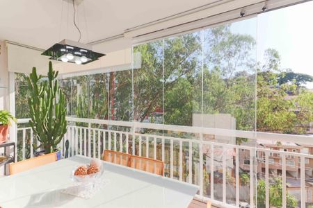 Apartamento à venda com 82m², 3 quartos e 1 vaga Apartamento à venda com 82m², 3 quartos e 1 vagaVaranda gourmet