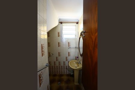 Casa à venda com 220m², 3 quartos e 2 vagas Casa à venda com 220m², 3 quartos e 2 vagasLavabo