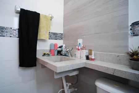 Casa à venda com 120m², 3 quartos e 4 vagasBanheiro da Suíte