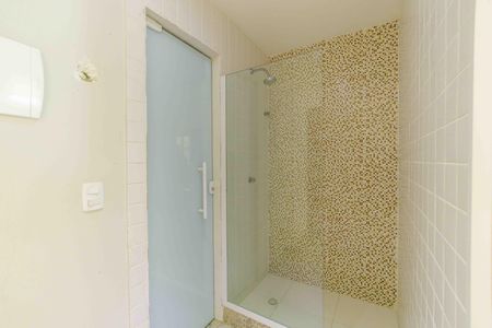 Apartamento à venda com 110m², 3 quartos e 2 vagas Apartamento à venda com 110m², 3 quartos e 2 vagasÁrea Comum Sauna