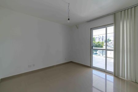 Apartamento à venda com 110m², 3 quartos e 2 vagas Apartamento à venda com 110m², 3 quartos e 2 vagasSuíte