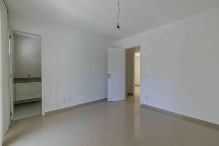 Apartamento à venda com 110m², 3 quartos e 2 vagas Apartamento à venda com 110m², 3 quartos e 2 vagasSuíte