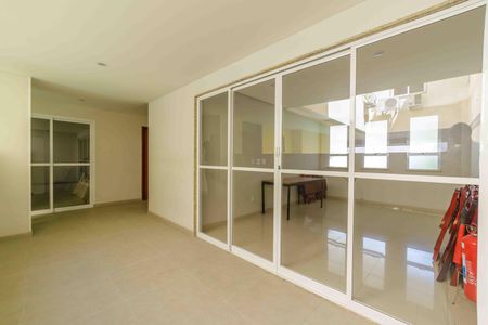 Apartamento à venda com 110m², 3 quartos e 2 vagas Apartamento à venda com 110m², 3 quartos e 2 vagasÁrea Comum Salão de Festas