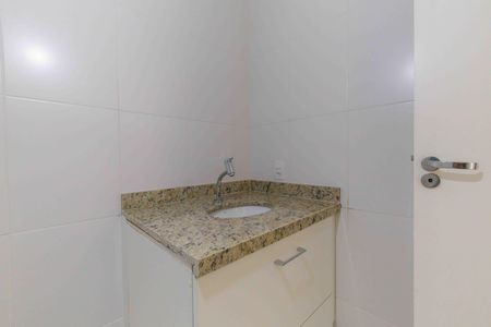 Apartamento à venda com 110m², 3 quartos e 2 vagas Apartamento à venda com 110m², 3 quartos e 2 vagasBanheiro Social