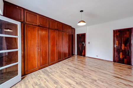 Casa à venda com 359m², 3 quartos e 5 vagasQuarto 3 - Suíte