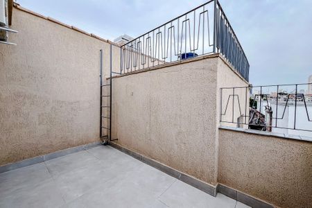 Casa à venda com 359m², 3 quartos e 5 vagasVaranda da Suíte