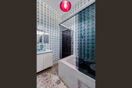 Casa à venda com 359m², 3 quartos e 5 vagasBanheiro da Suíte