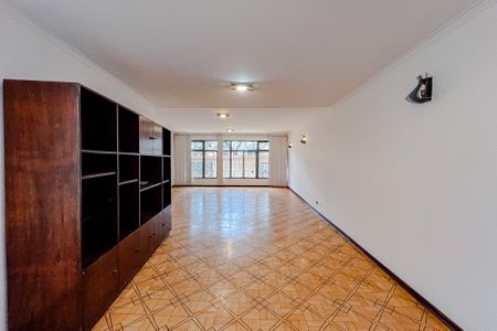 Casa à venda com 359m², 3 quartos e 5 vagasSala