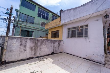 Casa para alugar com 60m², 2 quartos e sem vagaVaranda