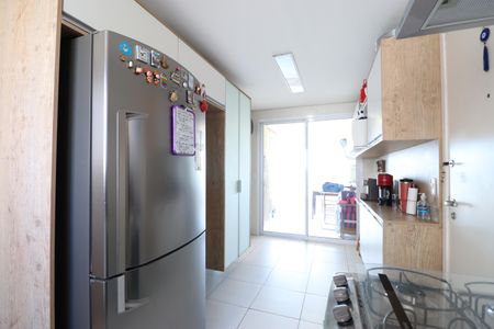 Apartamento à venda com 162m², 3 quartos e 3 vagasCozinha