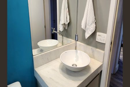 Apartamento à venda com 58m², 2 quartos e 1 vaga Apartamento à venda com 58m², 2 quartos e 1 vagaBanheiro Social