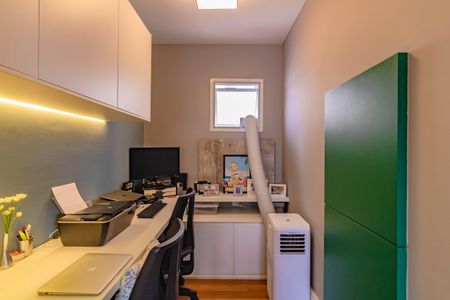 Apartamento à venda com 132m², 3 quartos e 3 vagasEscritório