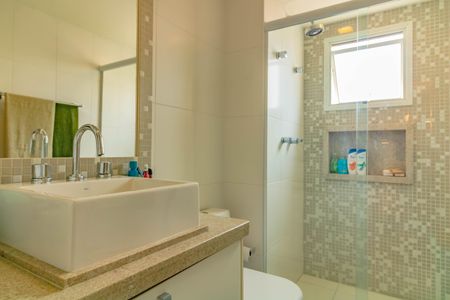 Apartamento à venda com 132m², 3 quartos e 3 vagasBanheiro 2