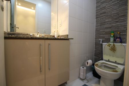 Apartamento à venda com 94m², 3 quartos e 1 vagaBanheiro Social