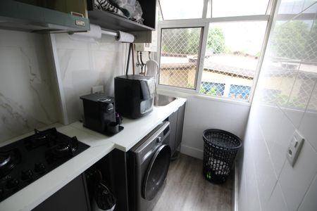 Apartamento à venda com 94m², 3 quartos e 1 vagaÁrea de Serviço